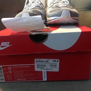 Nike flyknit trainer size 10.5